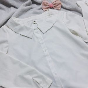 White long sleeves top